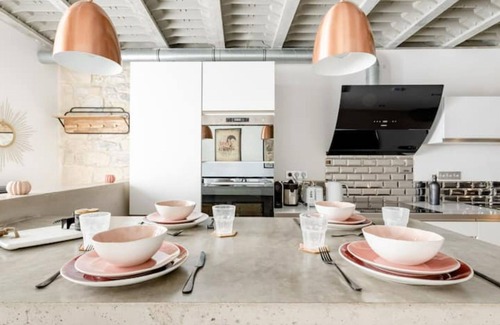 Saint-Laurent-d'Aigouze House | Loft with character and quality fittings
