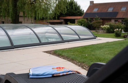 Ellezelles House | Loft with Private Sauna, Hot Tub and Covered Pool!
