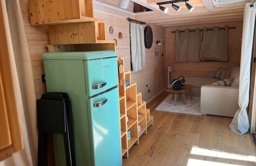 Cahuzac-sur-Vere Cabin | Log Cabin-Deluxe-Ensuite with Shower-Countryside view