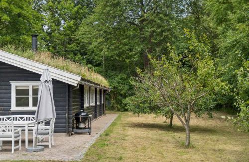 Dronningmolle House | Log House In Dronningmølle, 150 M To The Beach