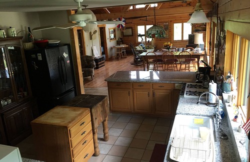 Tunkhannock House | Log House on water, family get-a-way in mountains w/pond, fishing & Swimming