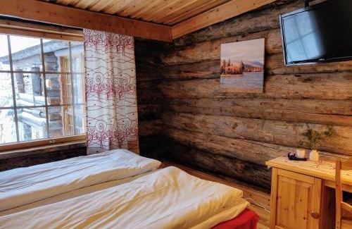 Pyhatunturi Ski Chalet | Log Villa Tietotunturi