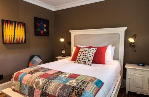 New Hope Hotel | Logan Inn