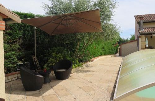Coufouleux House | logement avec piscine cuisine extérieure, chambre salle de bain