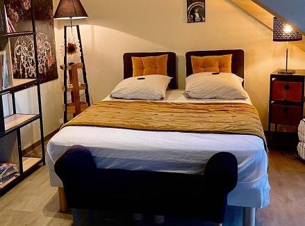 Vitre Apartment | Logement château gare commerces CENTRE Vitré