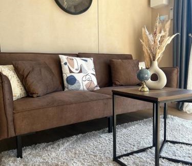 Cornille Apartment | Logement cosy indépendant avec jardin et Parking