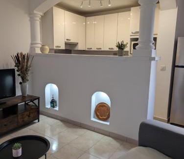 Flayosc Apartment | logement entier village flayosc