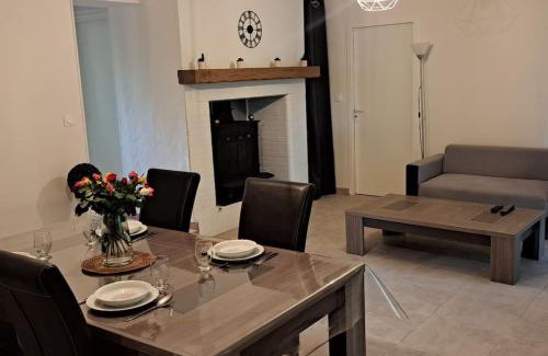 Sainte-Gemme-Martaillac House | Logement entier chez Hélène