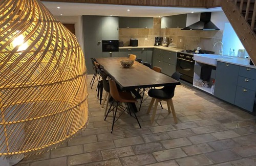 Saint-Just-et-Vacquieres House | Logement Paisible - Mas Sogusthenna