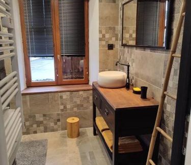 Fraize Apartment | Logement Spacieux