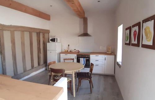 Thevet-Saint-Julien House | Logement très spacieux