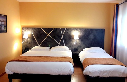 Creney-pres-Troyes Hotel | Logis De France Des Sources