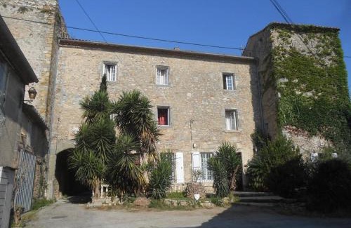 Canet House | Logis de La Meschaussée, dans donjon du XIe siècle
