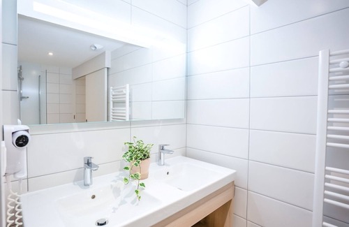 Plerin Hotel | Logis Hôtel Au Chêne Vert
