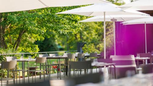 Moiron Hotel | Logis Hôtel Golf Le Domaine Du Val De Sorne