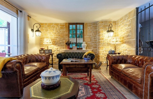 Grignan Hotel | Logis Hôtel La Bastide de Grignan & Restaurant La Chênaie
