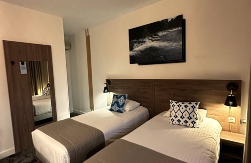 Chateaubernard Hotel | Logis Hôtel le Passiflore