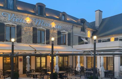 Chateau-Chinon Hotel | Logis Hôtel-Restaurant Au Vieux Morvan, au cœur de la Bourgogne, Piscine & Spa, Hôtel Climatisé
