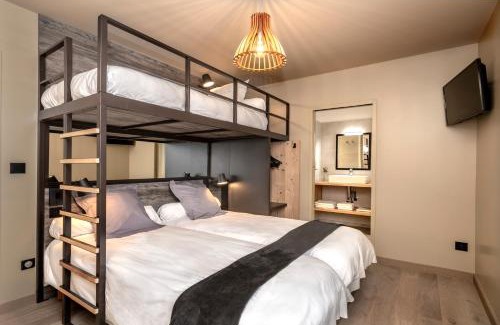Le Bleymard Hotel | Logis Hôtel restaurant La Remise