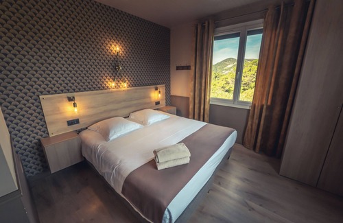 Propiac Hotel | Logis Hôtel Restaurant Le Plantevin