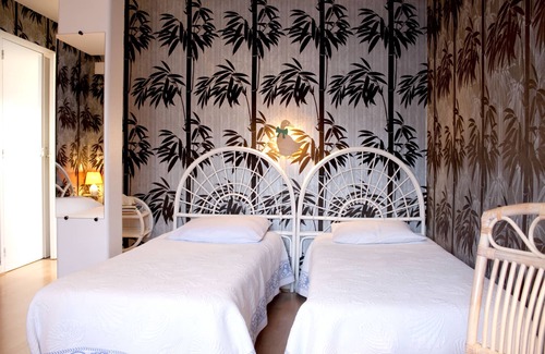 Saint-Cirgues-de-Jordanne Hotel | Logis Hotel Les Tilleuls