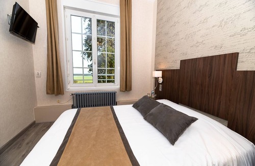 Wisques Hotel | Logis Hotel Restaurant La Sapiniere