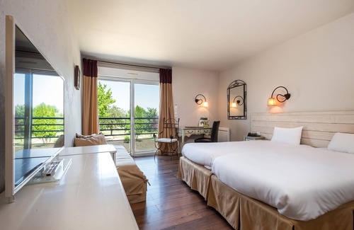 Saulges Hotel | Logis L'Ermitage Hôtel & Restaurant