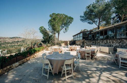 Yad HaShmona Hotel | Logos hotel in Yad Hashmona