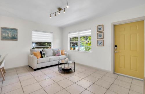 River Oaks House | LoKal Rental Tropical Florida destination