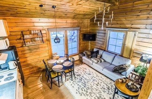 Yllasjarvi House | Lomaylläs B19/Palovaarankaarre 2 B by Interhome