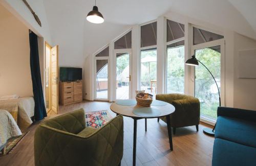 Tiszaorveny Apartment | Lombház