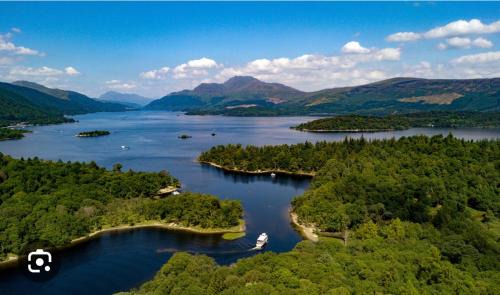 Rowardennan Ski Chalet | Lomond View Lodge
