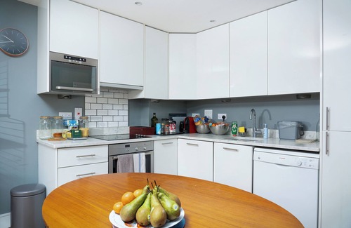 Bermondsey Apartment | London Bridge Escape – 2 Bed 2 Bath near landmarks