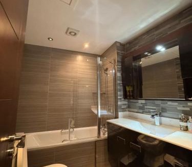 Cathedrals Apartment | London Bridge Stay