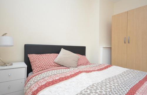 Alibon Apartment | London Deluxe Four Bedroom House