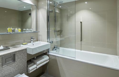 Harlington Hotel | London Heathrow Marriott Hotel