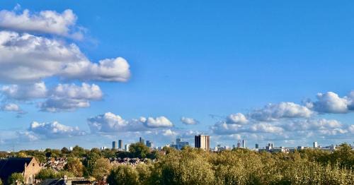 Cazenove Apartment | London in the Sky