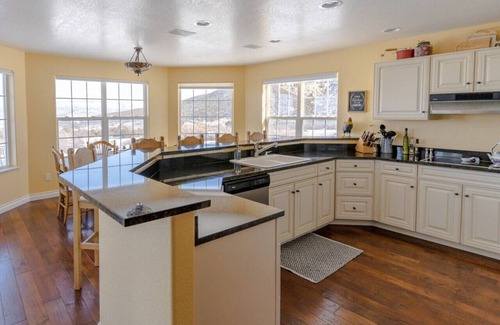 Mesa Ski Chalet | Lone Eagle Cabin