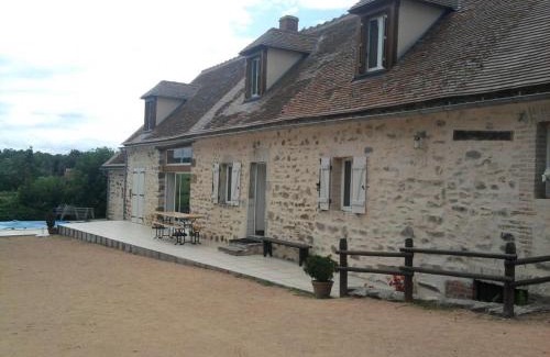 Chirat-l'Eglise House | Longère rénovée avec piscine privée, Wifi et animaux acceptés en Auvergne - FR-1-489-229