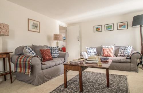 Burton Bradstock House | Long Barn