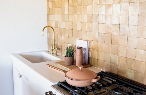 Santa Ynez House | LONG CANYON STUDIOS BUNGALOW MINUTES TO LOS OLIVOS, SANTA YNEZ AND SOLVANG