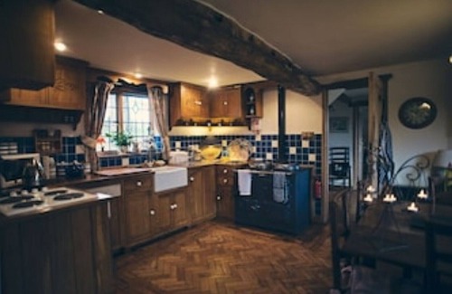 Tenbury Wells Cottage | Long Cover Cottage is 4 Star Gold retreat from the outside world.