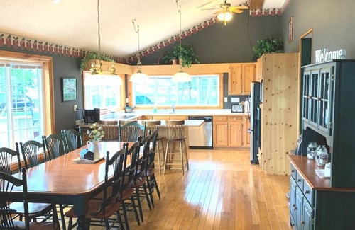 Long Point Cottage | LONG POINT multi-family cottage sleeps 12-15, kayaks, boat dock, beach 5min walk