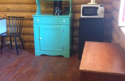Superior Cabin | Longhorn Cabin-Separate Bedroom, Sleeper Futon in Living Area
