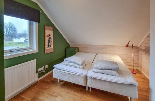 Helde House | Look forward to a relaxing vacation close to nature in this beautiful vacation home!