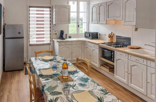 Hirel House | Look forward to spending your vacation in this vacation home near the beach.
