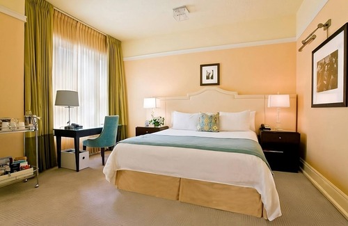 Goose Hollow Hotel | Look No Further! 2 Modern and Pet-friendly Accommodations in Downtown Portland!