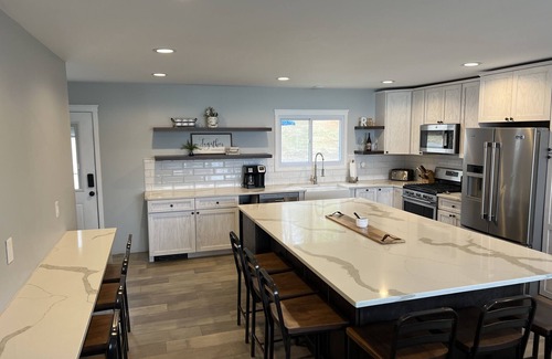Hillman House | Looking for a great family getaway in Northern Michigan? This place has it all!