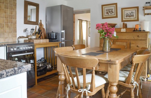 Bodedern Cottage | Looking for a rural escape.