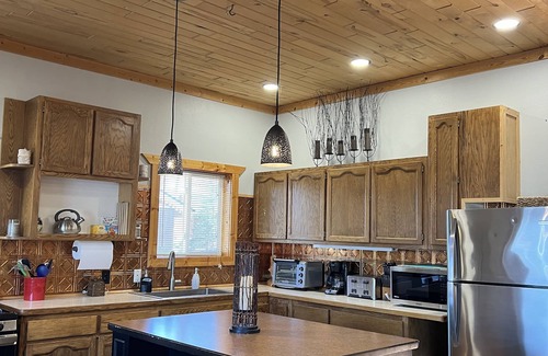 Whipholt House | Looking to enjoy time at the lake?